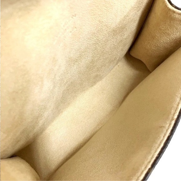 AUTHENTIC Louis Vuitton Florentine - Picture 4 of 9